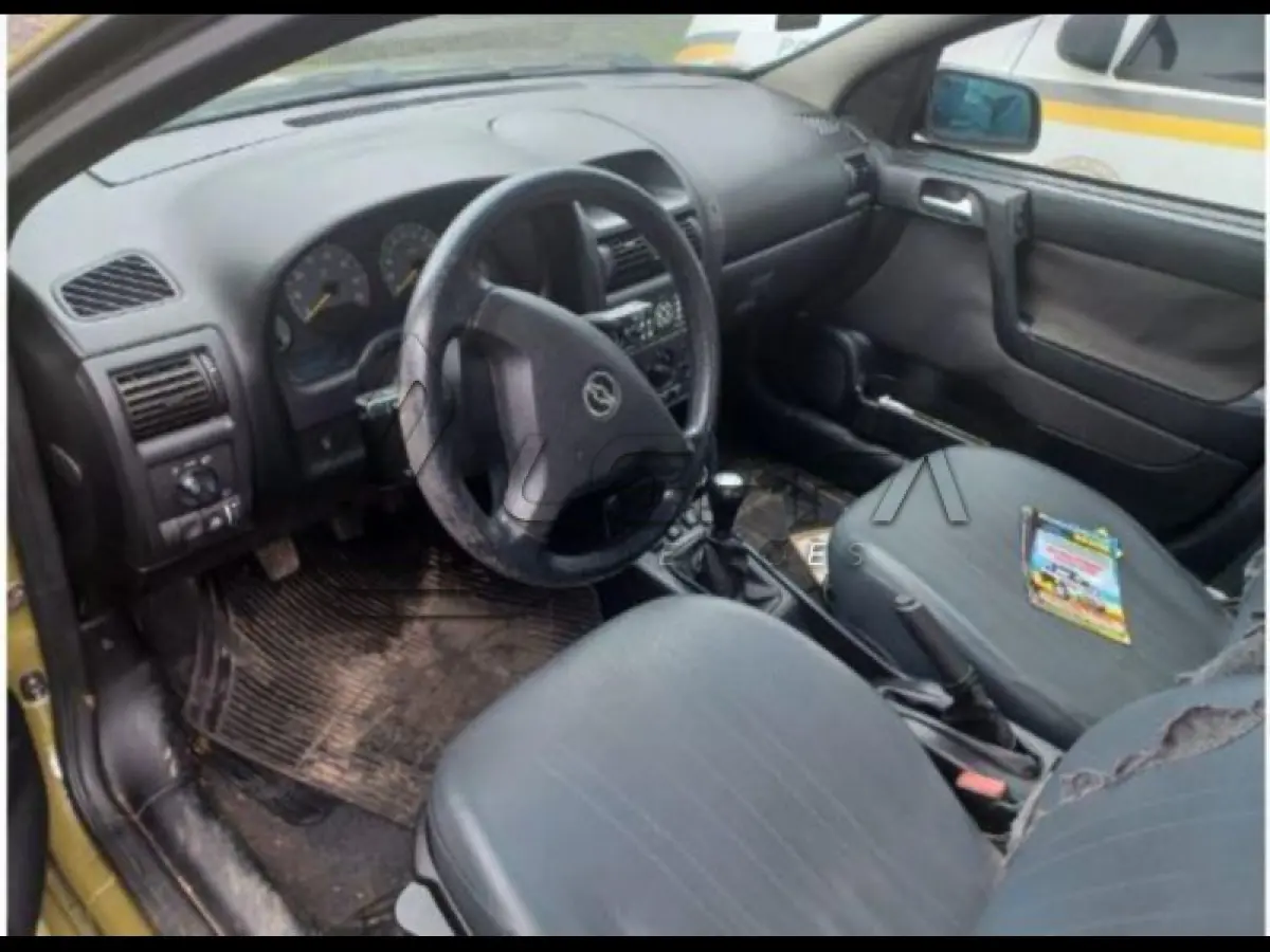 LOTE 081 - GM/ASTRA SEDAN ADVANTAGE