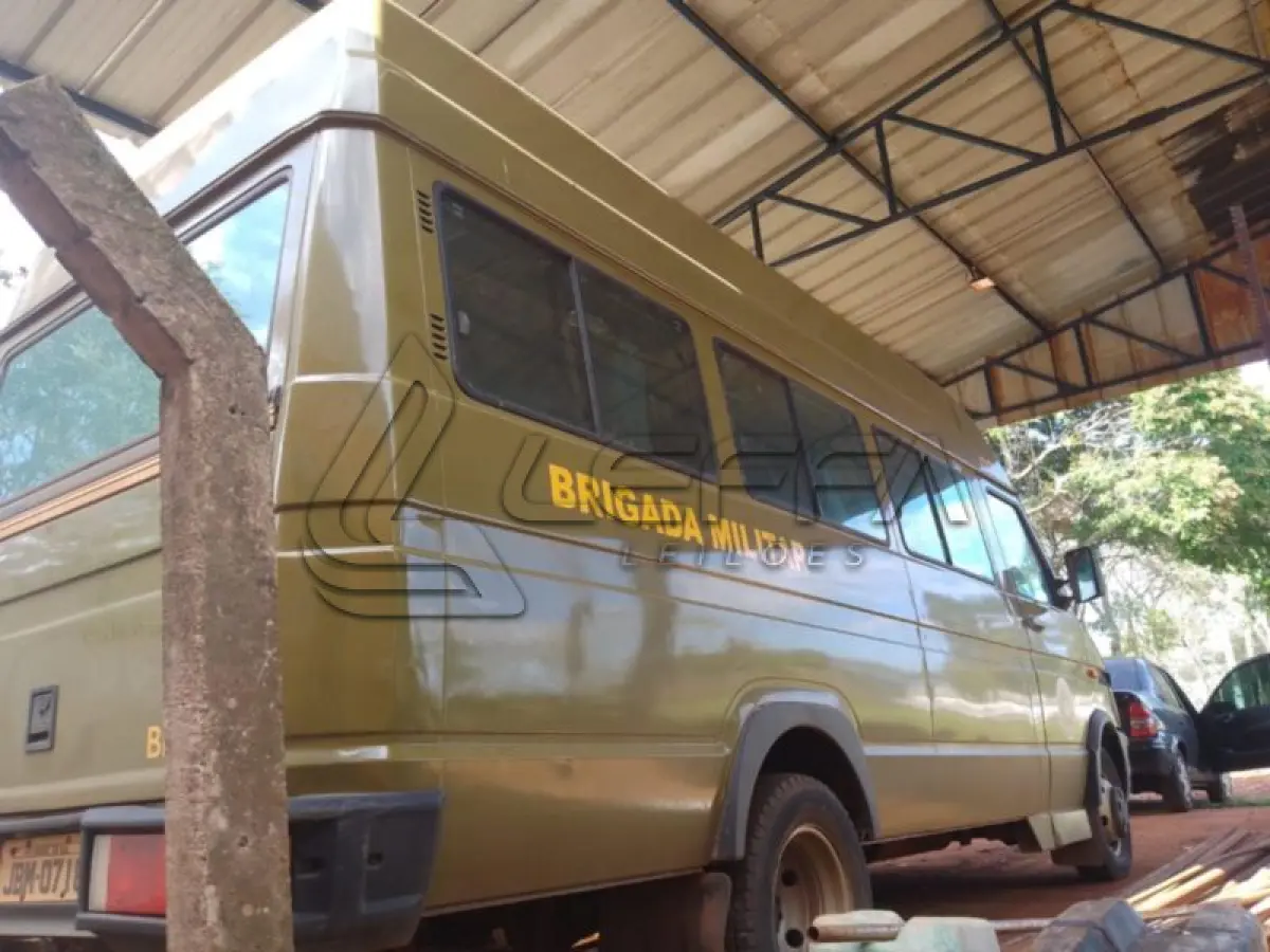 LOTE 068 - IVECOFIAT/D401 2 MAXIVAN1