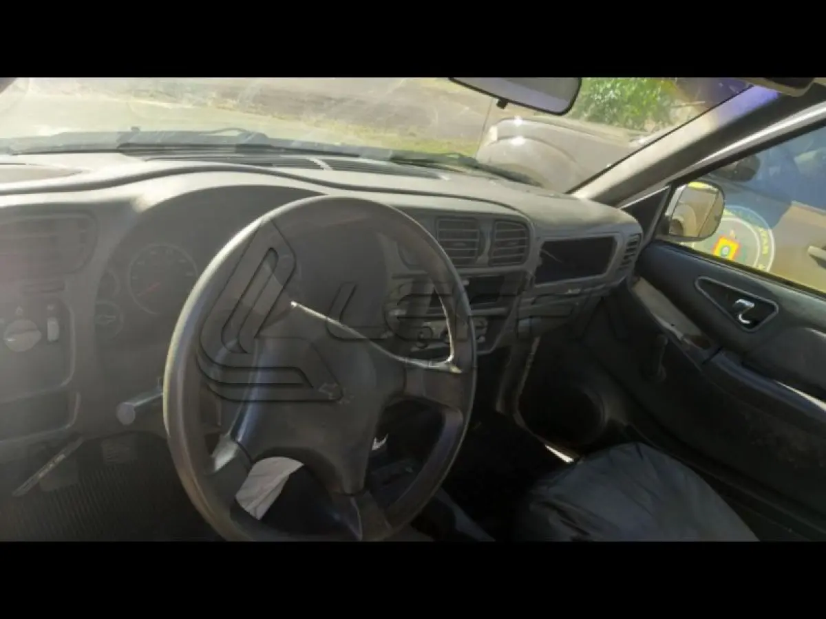LOTE 046 - GM/BLAZER ADVANTAGE