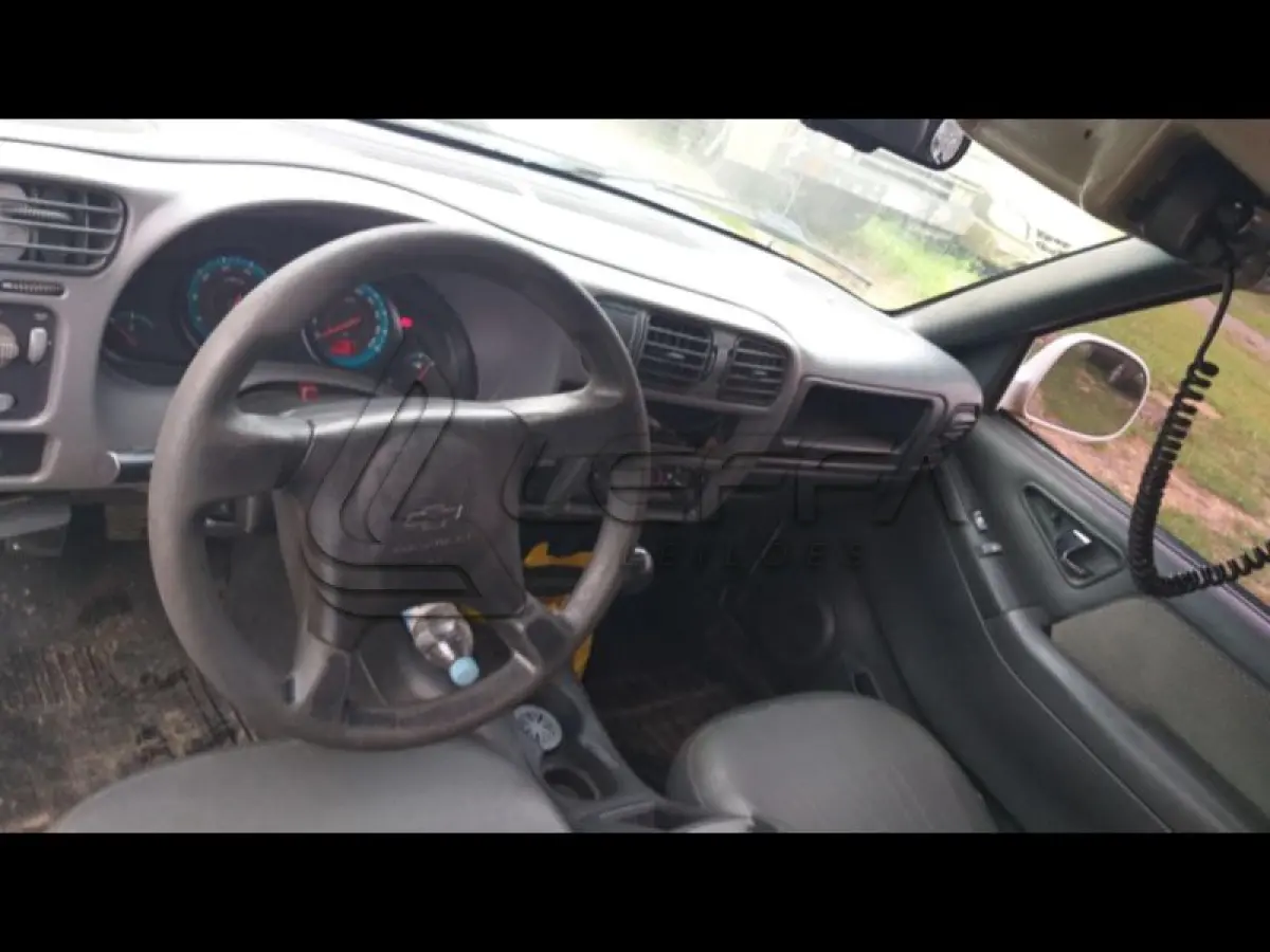 LOTE 051 - GM/BLAZER ADVANTAGE