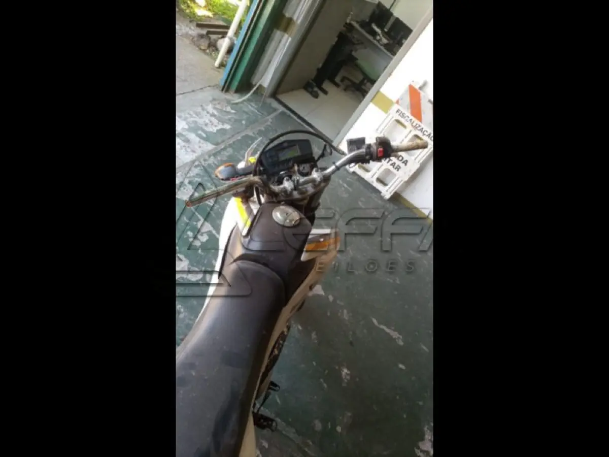 LOTE 019 - YAMAHA/LAND ER XTZ 250