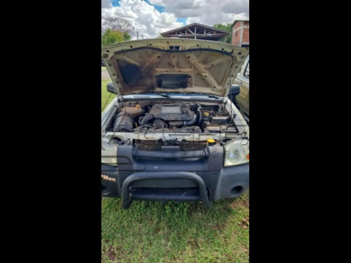 LOTE 060 - NISSAN/FRONTI ER 4X4 XE