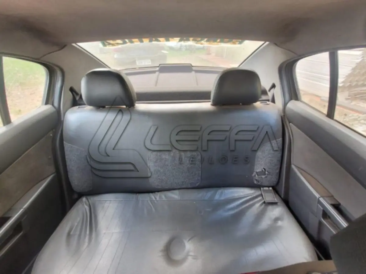 LOTE 008 - GM/VECTRA SD EXPRESSION