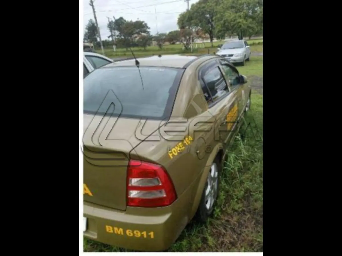LOTE 081 - GM/ASTRA SEDAN ADVANTAGE