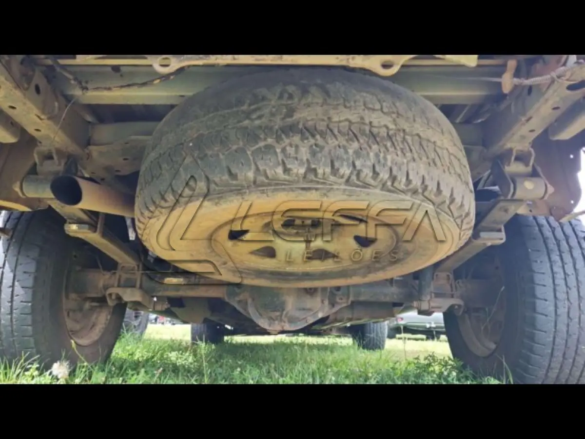 LOTE 060 - NISSAN/FRONTI ER 4X4 XE