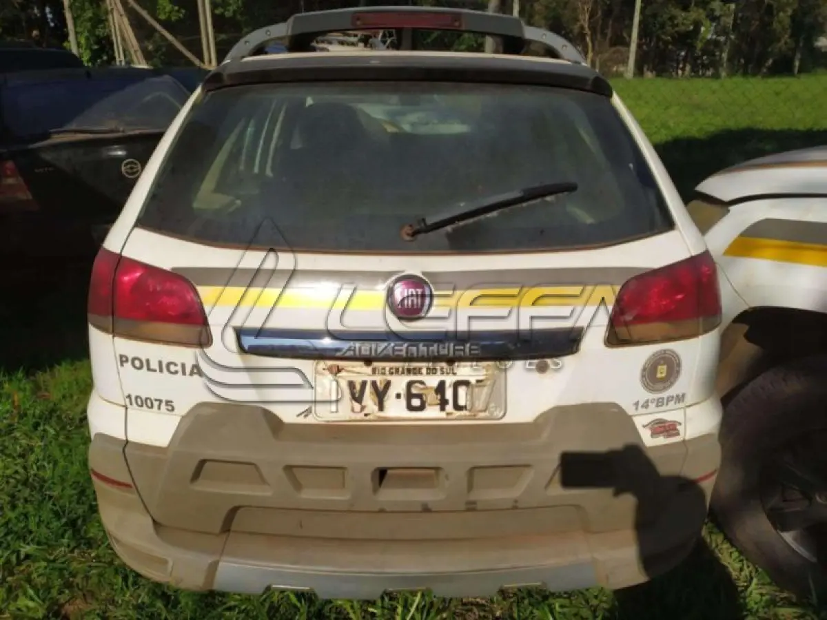 LOTE 011 - FIAT/WEEKEND ADVENTURE