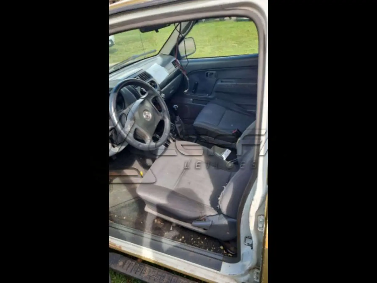 LOTE 060 - NISSAN/FRONTI ER 4X4 XE