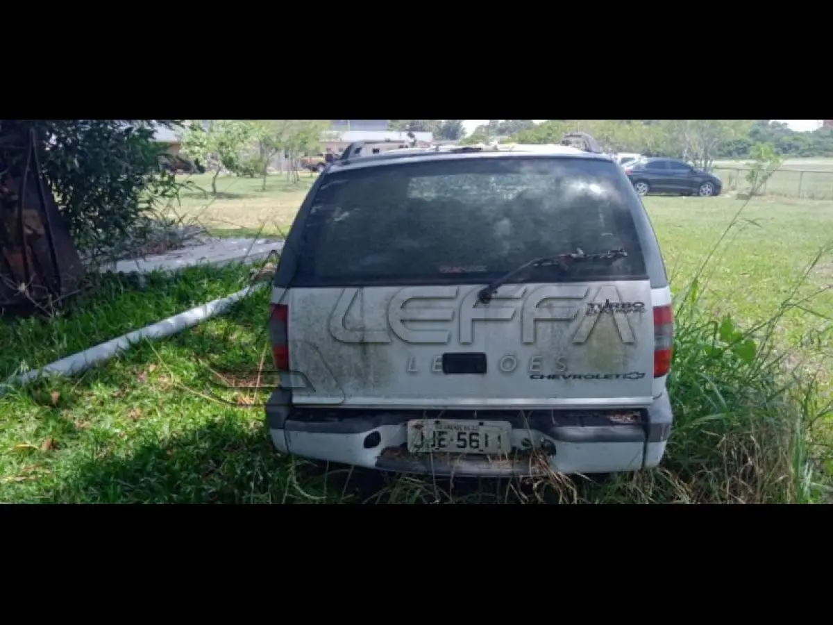 LOTE 006 - GM/BLAZER COLINA 4X4