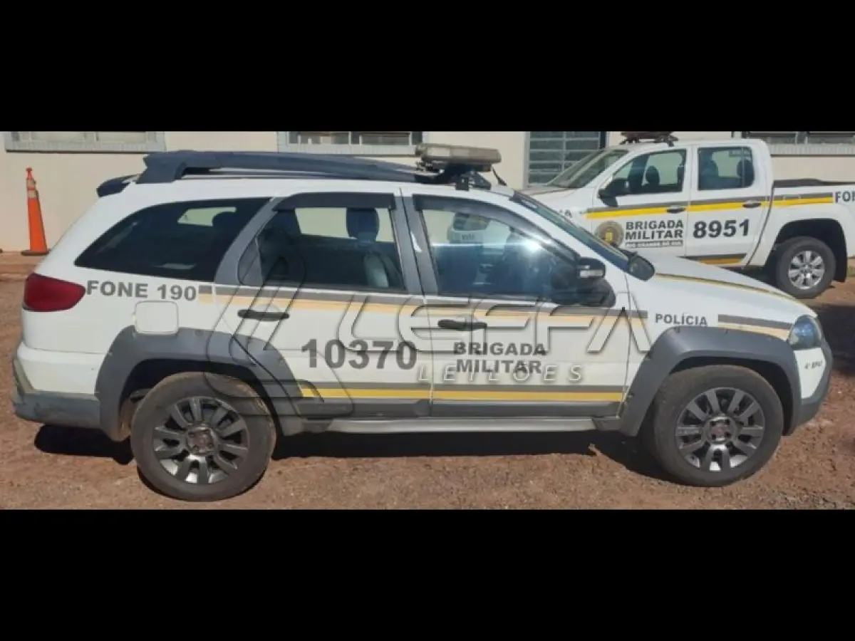 LOTE 012 - FIAT/WEEKEND ADVENTURE