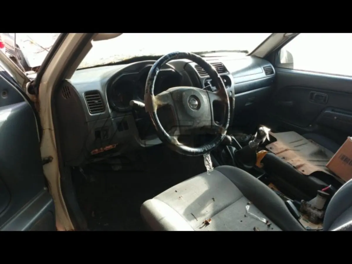 LOTE 098 - NISSAN/FRONTI ER 4X4 XE