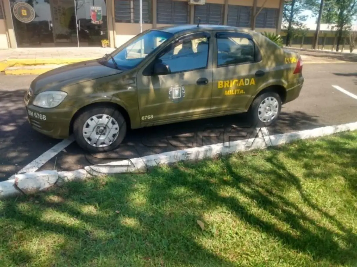 LOTE 139 - GM/PRISMA JOY