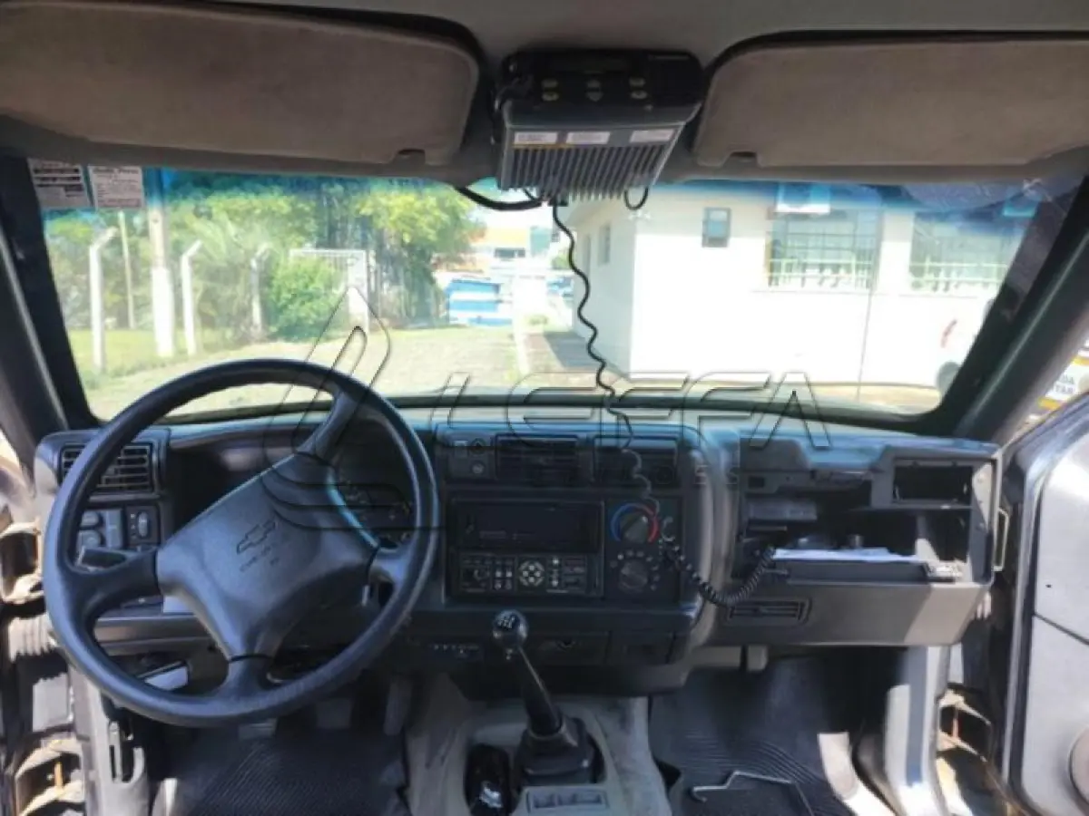 LOTE 121 - GM/S10 2.5 D 4X4