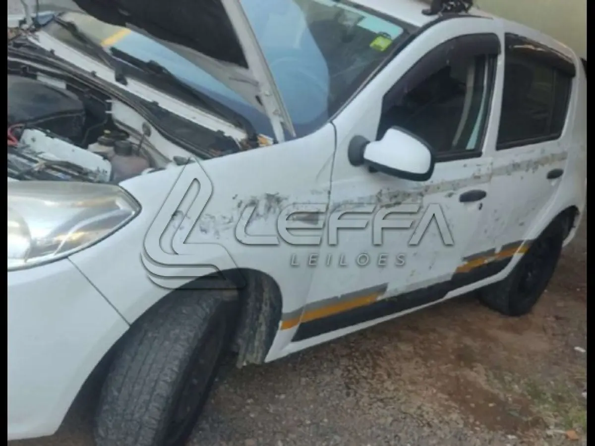 LOTE 213 - RENAULT/SAND ERO EXP 16HP