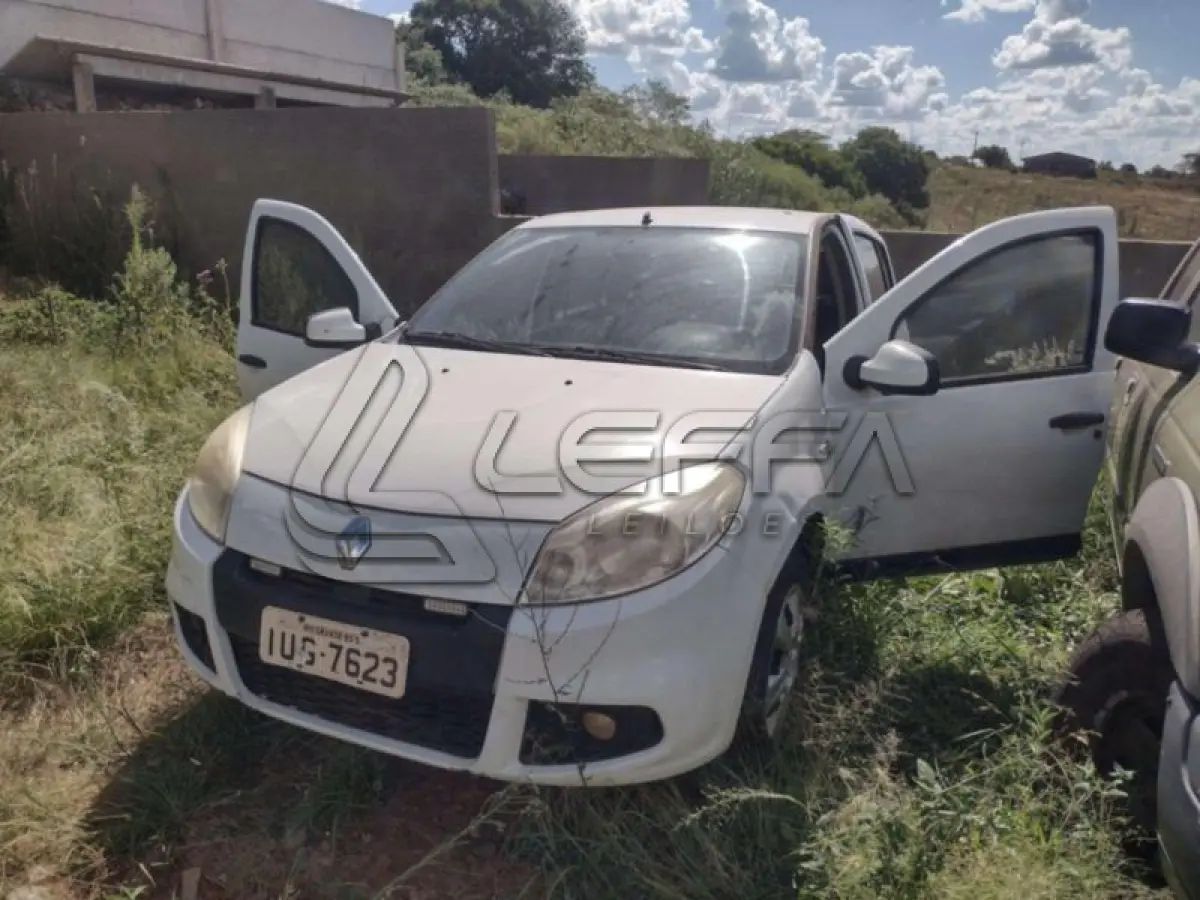 LOTE 205 - RENAULT/SAND ERO EXP 16HP