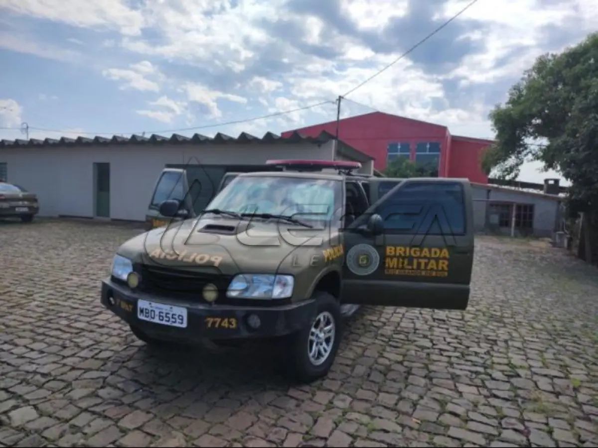 LOTE 121 - GM/S10 2.5 D 4X4