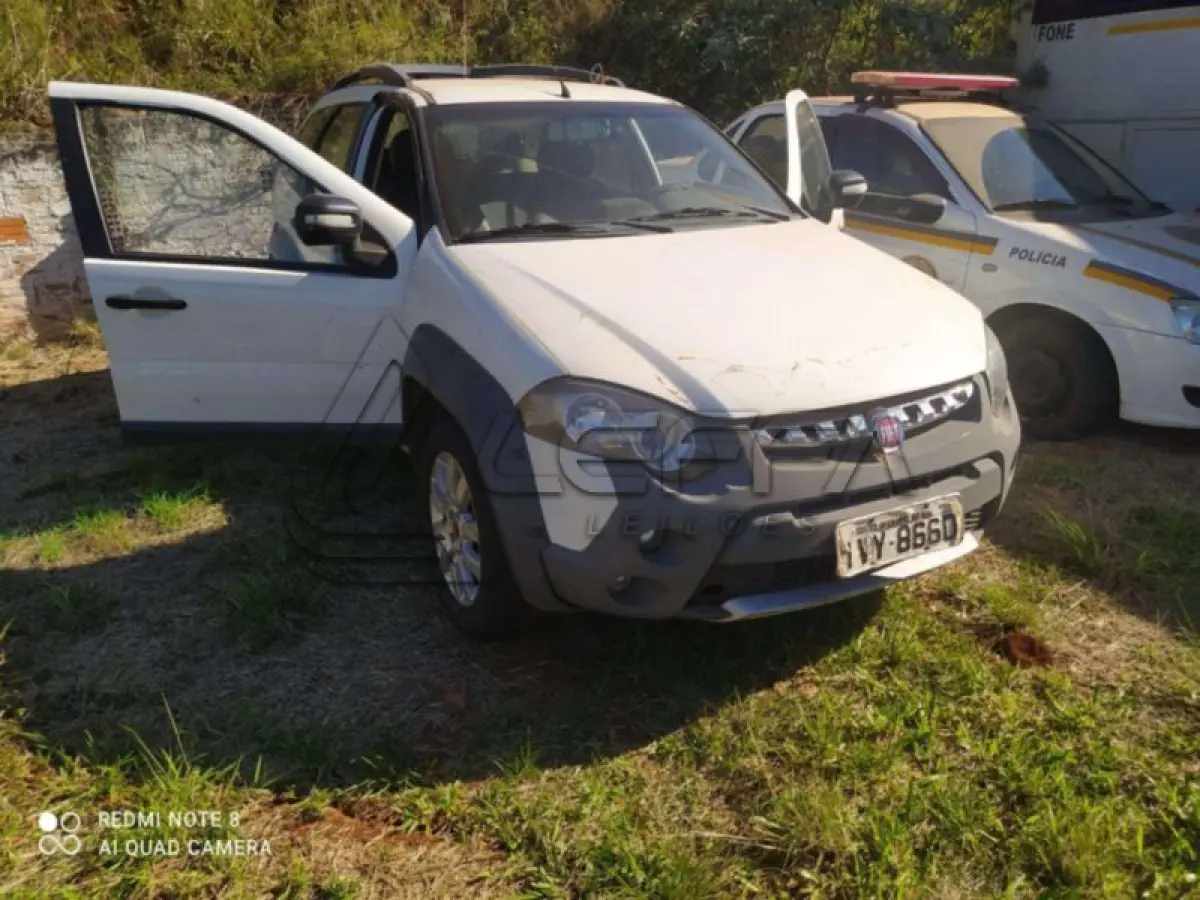 LOTE 208 - FIAT/WEEKEND ADVENTURE