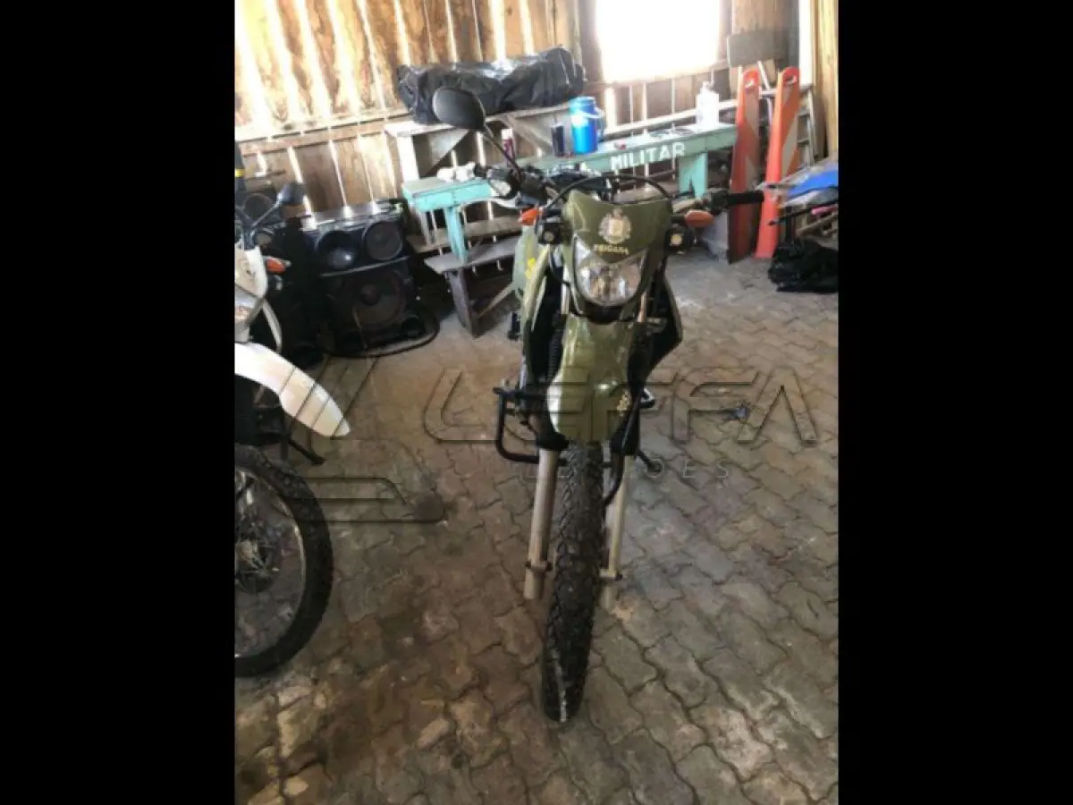 LOTE 185 - YAMAHA/LAND ER XTZ 250
