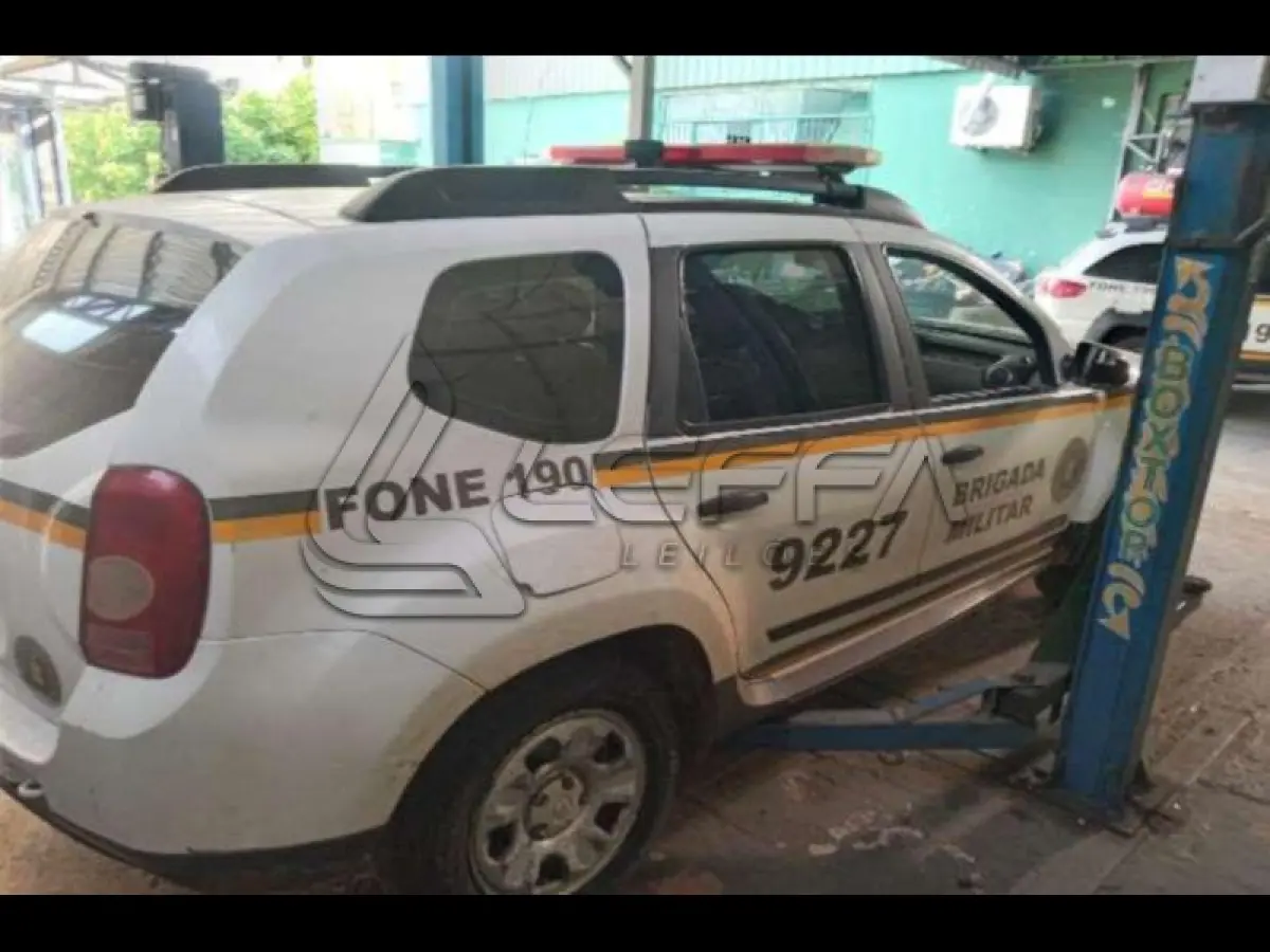 LOTE 215 - RENAULT/DUST ER 16 E 4X2