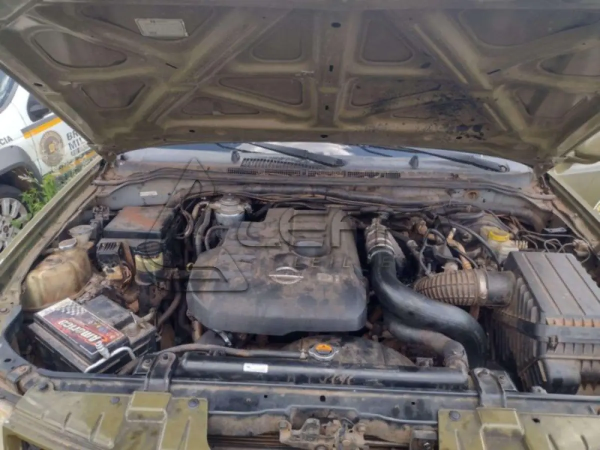 LOTE 207 - NISSAN/FRONTI ER LE 25 X4