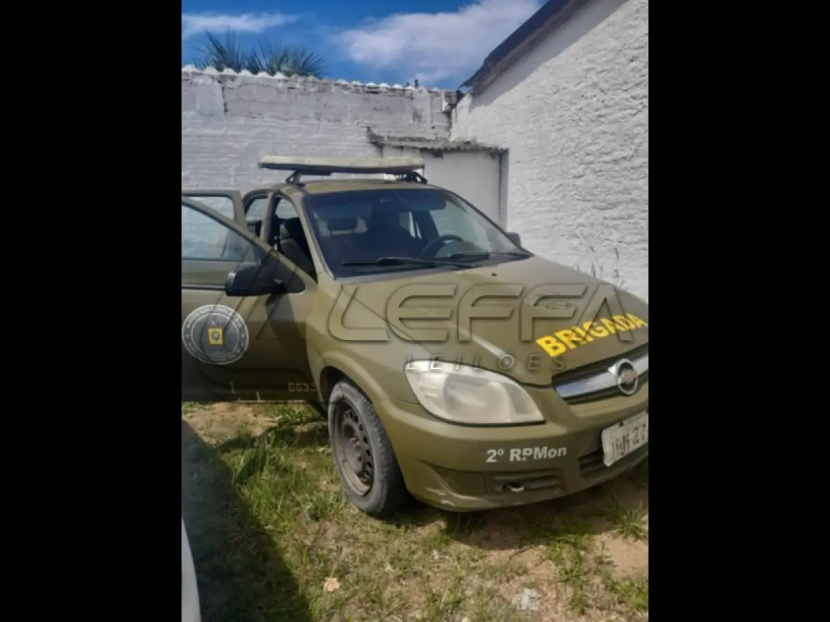 LOTE 109 - GM/PRISMA JOY