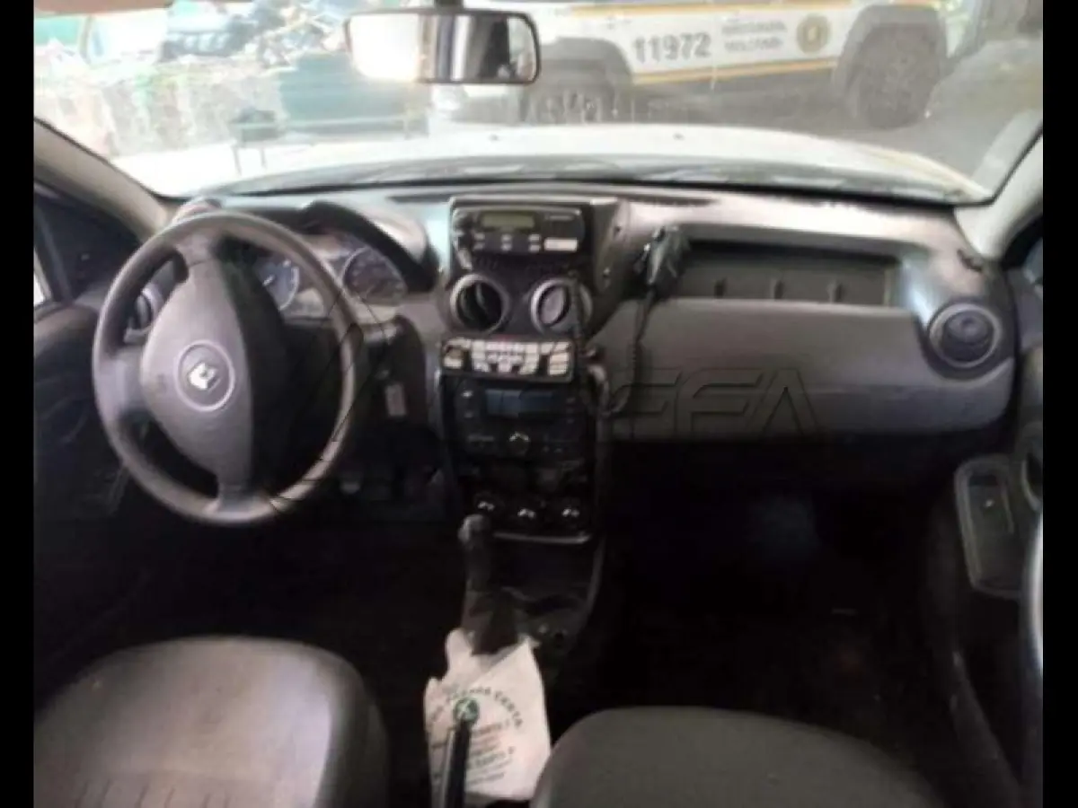 LOTE 215 - RENAULT/DUST ER 16 E 4X2