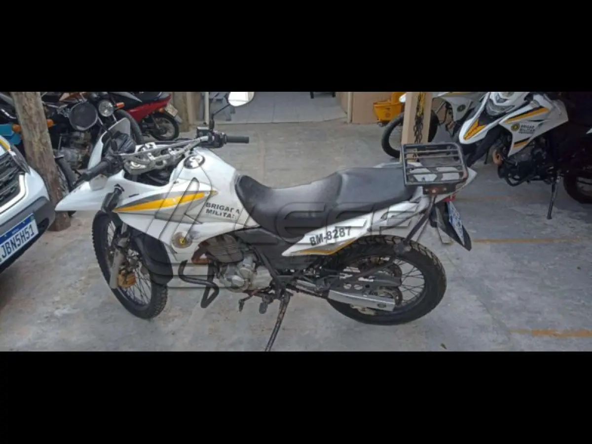 LOTE 126 - HONDA/XRE 300