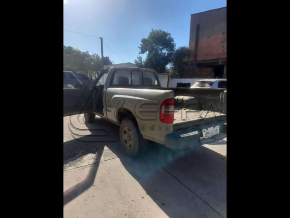 LOTE 111 - GM/S10 2.8 S