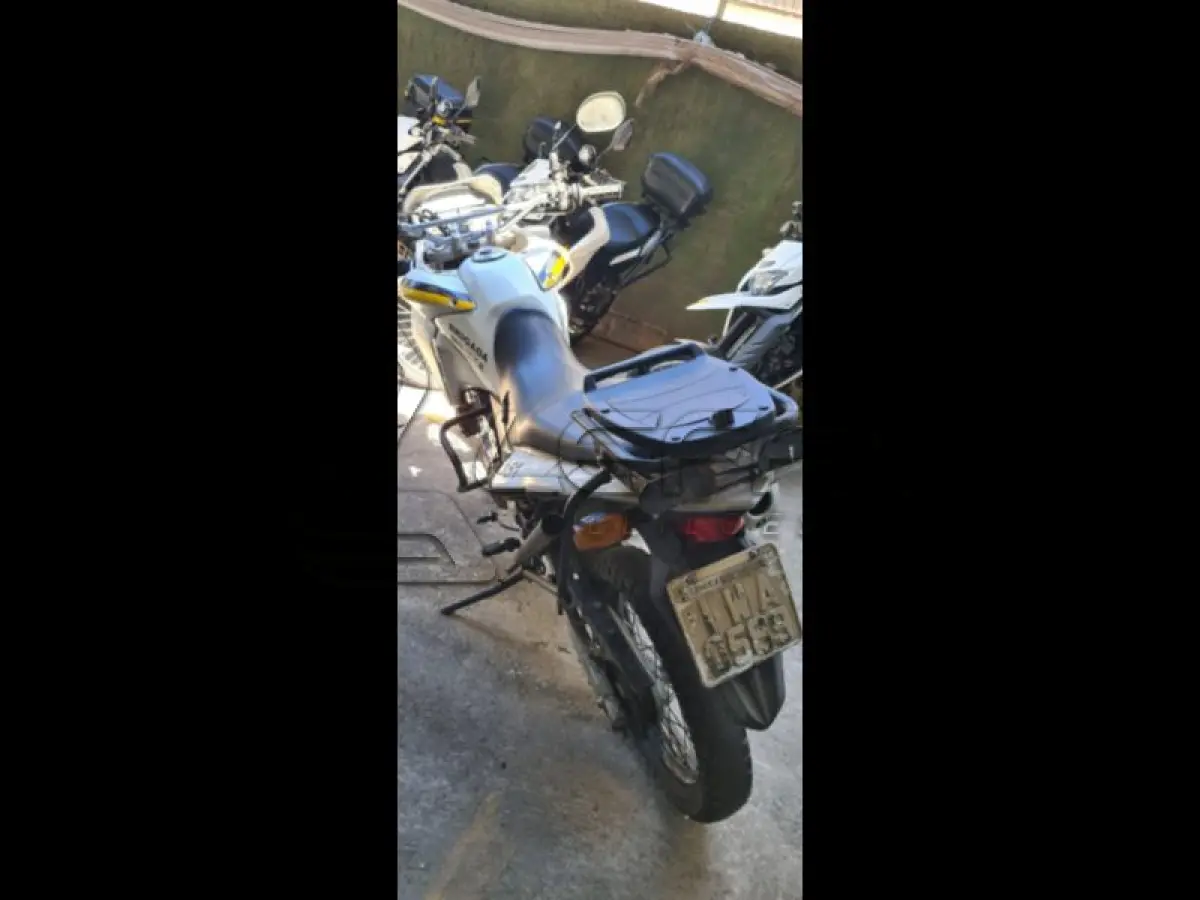 LOTE 176 - HONDA/XRE 300