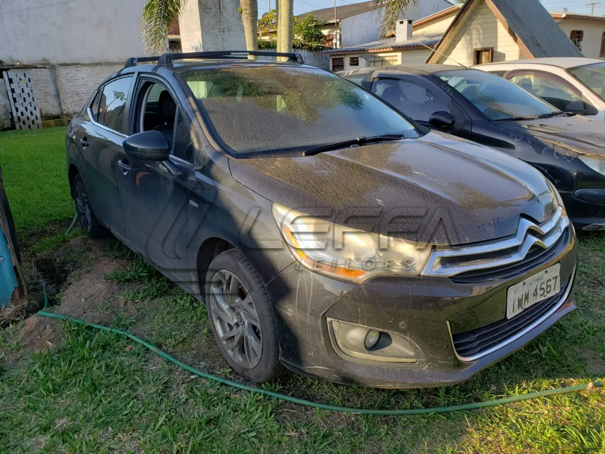 LOTE 001 - UM VEÍCULO I/CITROËN C4L A THP-EXCL, ANO 2013, MODELO 2014, PLACAS IWM-4567, COR PRETA, RENAVAM 1012462657
