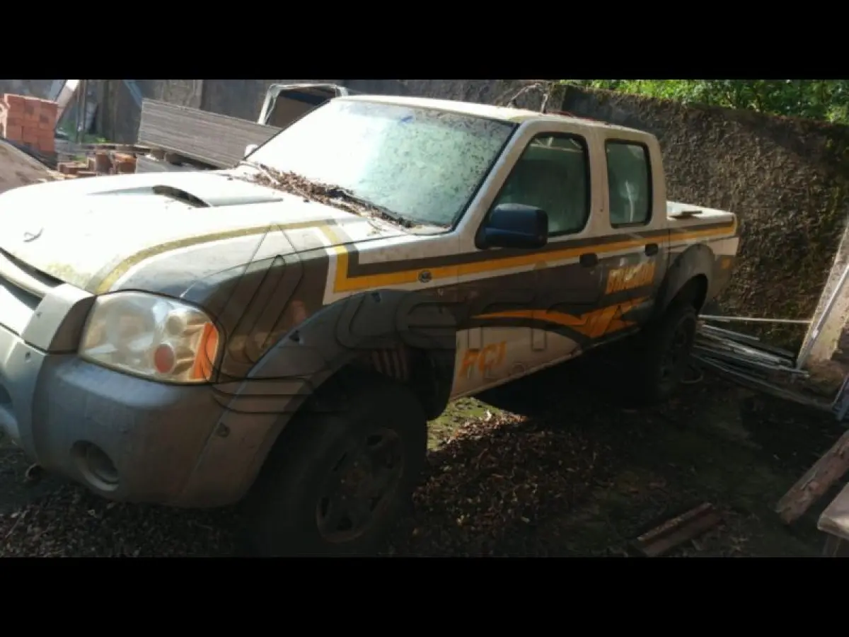 LOTE 098 - NISSAN/FRONTI ER 4X4 XE