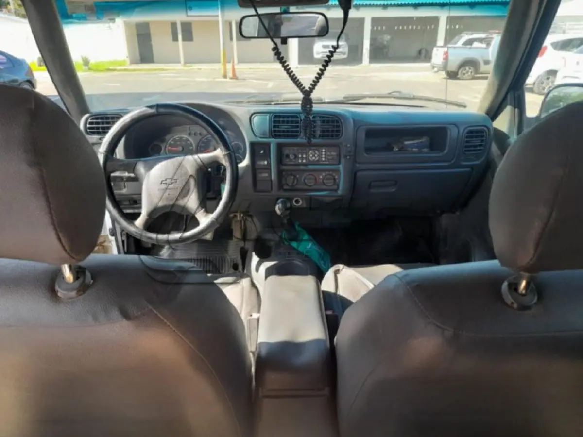 LOTE 108 - GM/BLAZER ADVANTAGE