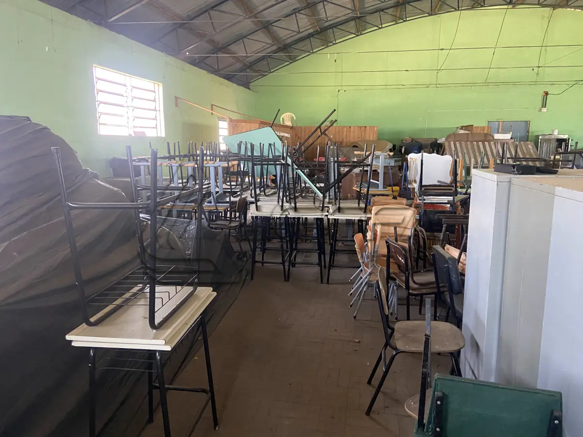 LOTE 028 - SUCATA DE ESCRITÓRIO
