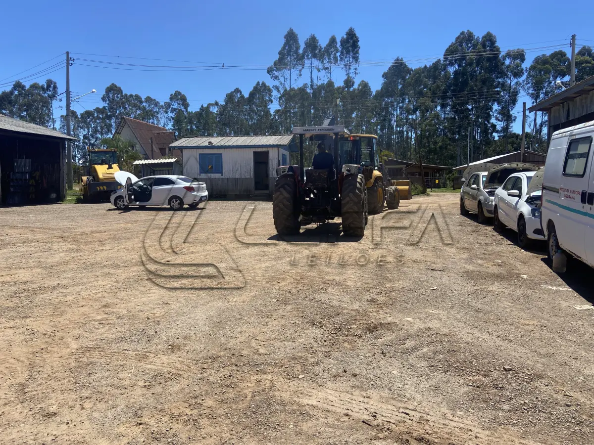 LOTE 015 - TRATOR MASSEY FERGUSON 283, DIESEL, ANO/MODELO 2008