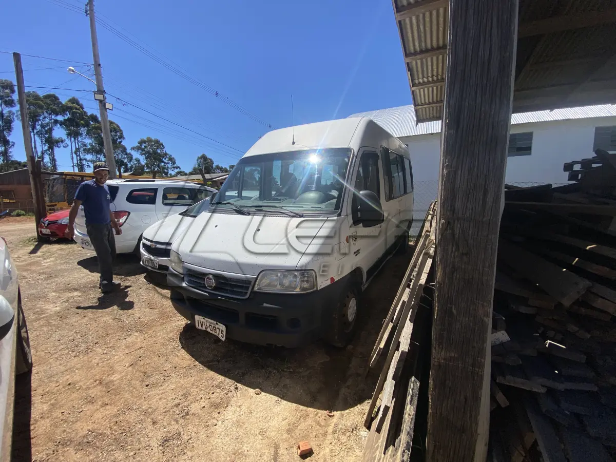 LOTE 010 - UM VEÍCULO FIAT/DUCATO MC TCA, DIESEL, PLACAS IVU-0875, ANO 2014, MODELO 2014