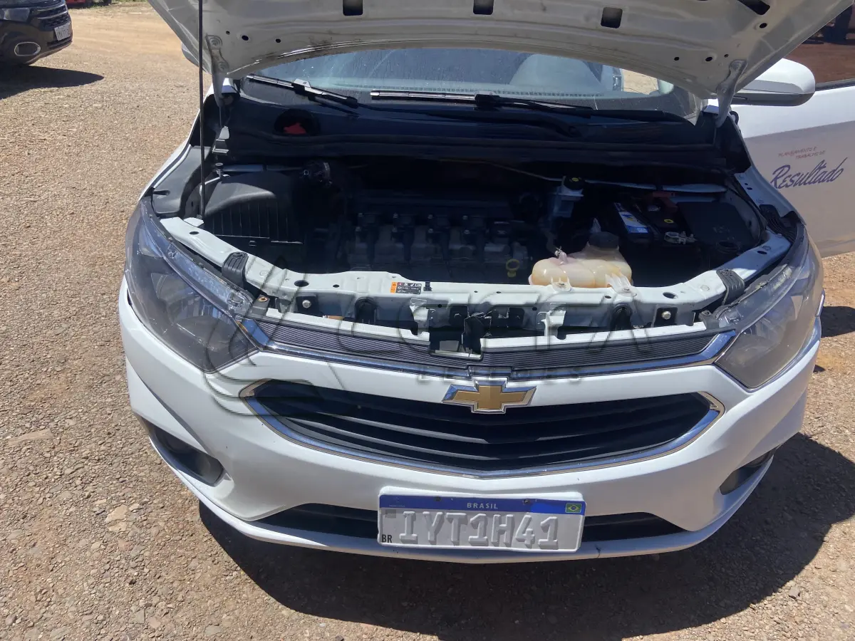LOTE 019 - UM VEÍCULO CHEVROLET/PRISMA 1.4 MT LT, FLEX, PLACAS IYT1H41, ANO 2018, MODELO 2019