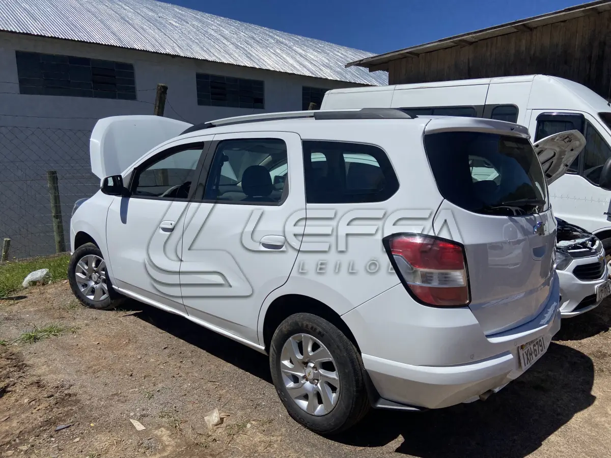 LOTE 008 - UM VEÍCULO CHEVROLET/SPIN 1.8 LTZ, FLEX, PLACAS IXH-6791, ANO 2016, MODELO 2016