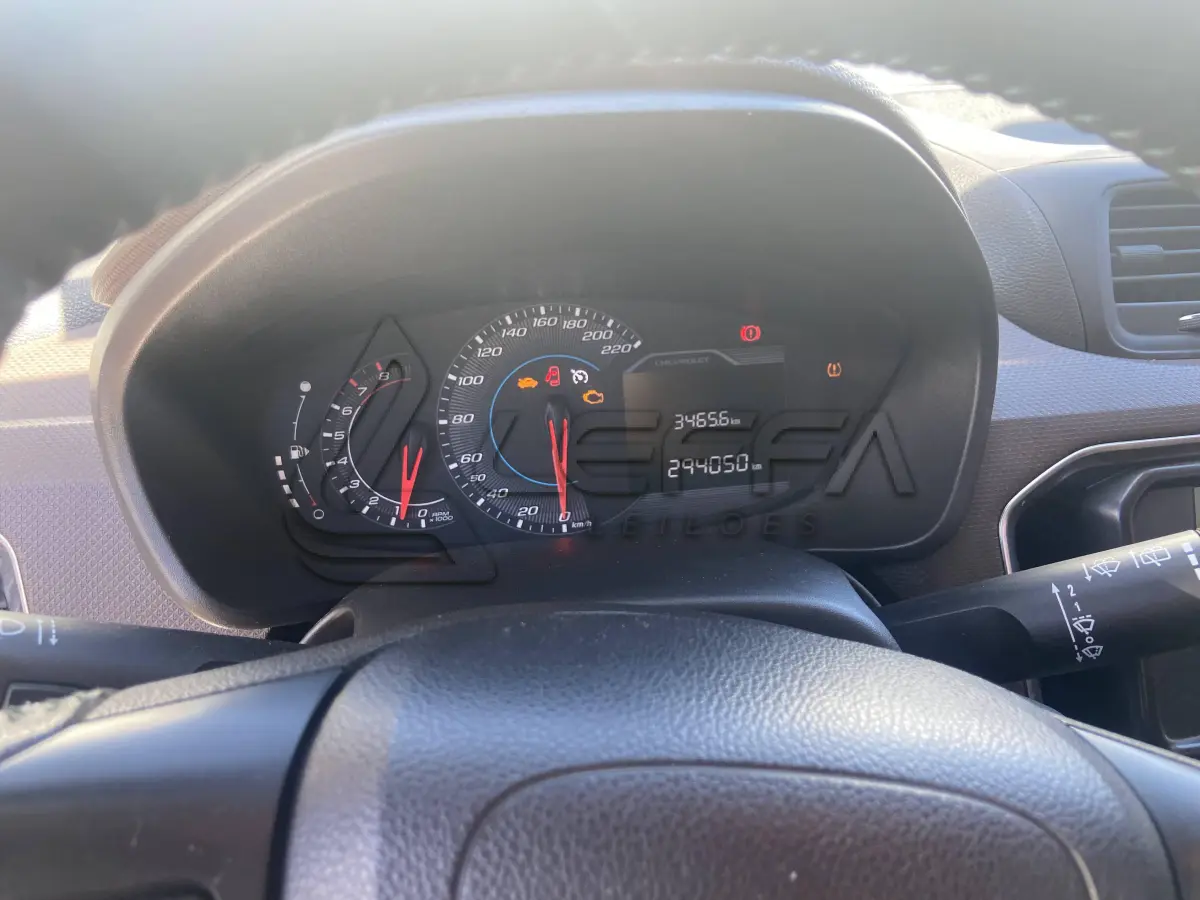 LOTE 011 - UM VEÍCULO CHEVROLET/SPIN 1.8 LTZ, FLEX, PLACAS IYT-1753, ANO 2018, MODELO 2019
