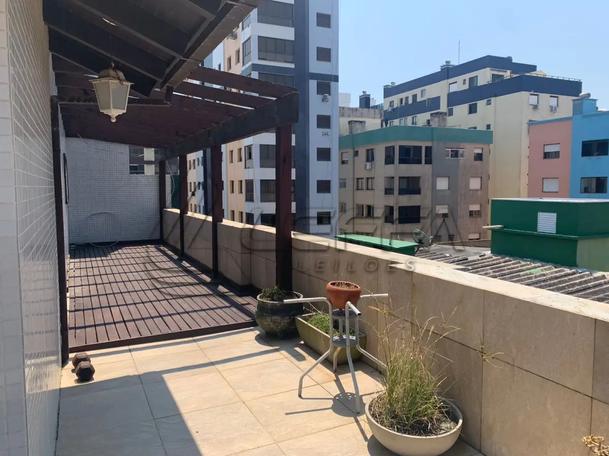 LOTE 001 - APARTAMENTO (TIPO COBERTURA) Nº 501 E VAGAS DE GARAGENS NºS 02 E 06, DO EDIFÍCIO CINARA, NA CIDADE DE CAPÃO DA CANOA/RS