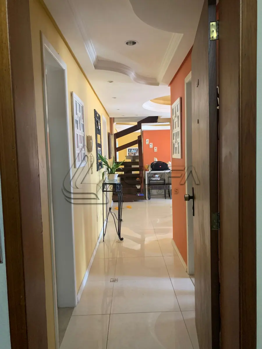 LOTE 001 - APARTAMENTO (TIPO COBERTURA) Nº 501 E VAGAS DE GARAGENS NºS 02 E 06, DO EDIFÍCIO CINARA, NA CIDADE DE CAPÃO DA CANOA/RS