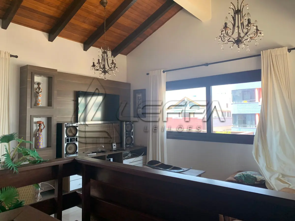 LOTE 001 - APARTAMENTO (TIPO COBERTURA) Nº 501 E VAGAS DE GARAGENS NºS 02 E 06, DO EDIFÍCIO CINARA, NA CIDADE DE CAPÃO DA CANOA/RS