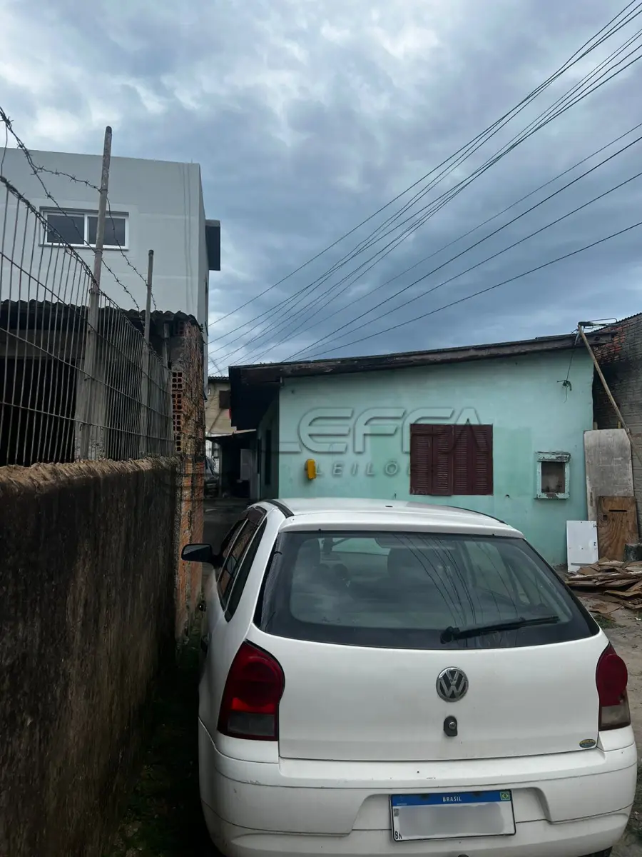 LOTE 001 - Imóvel na rua Juvenal farias, em Torres RS