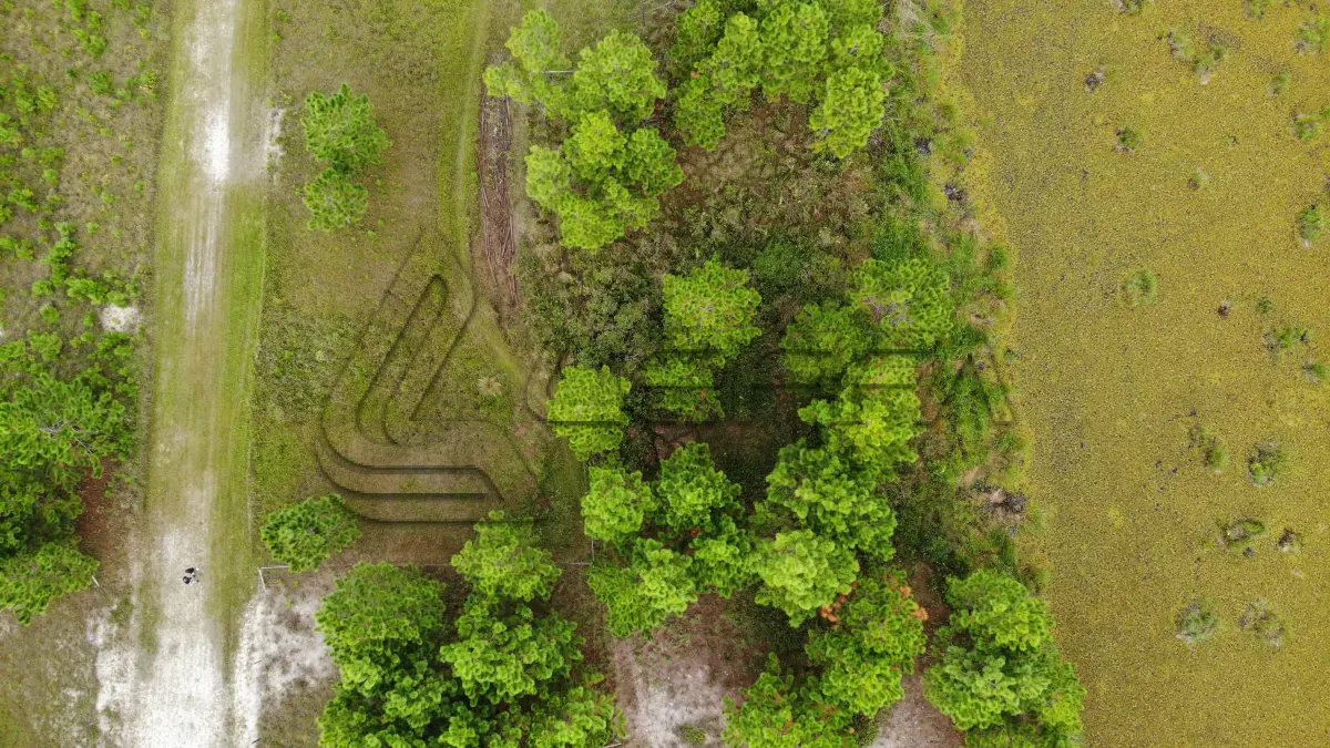 LOTE 001 - Terreno Urbano, Lote 02 Quadra 16, Praia Valverde, em Sombrio SC