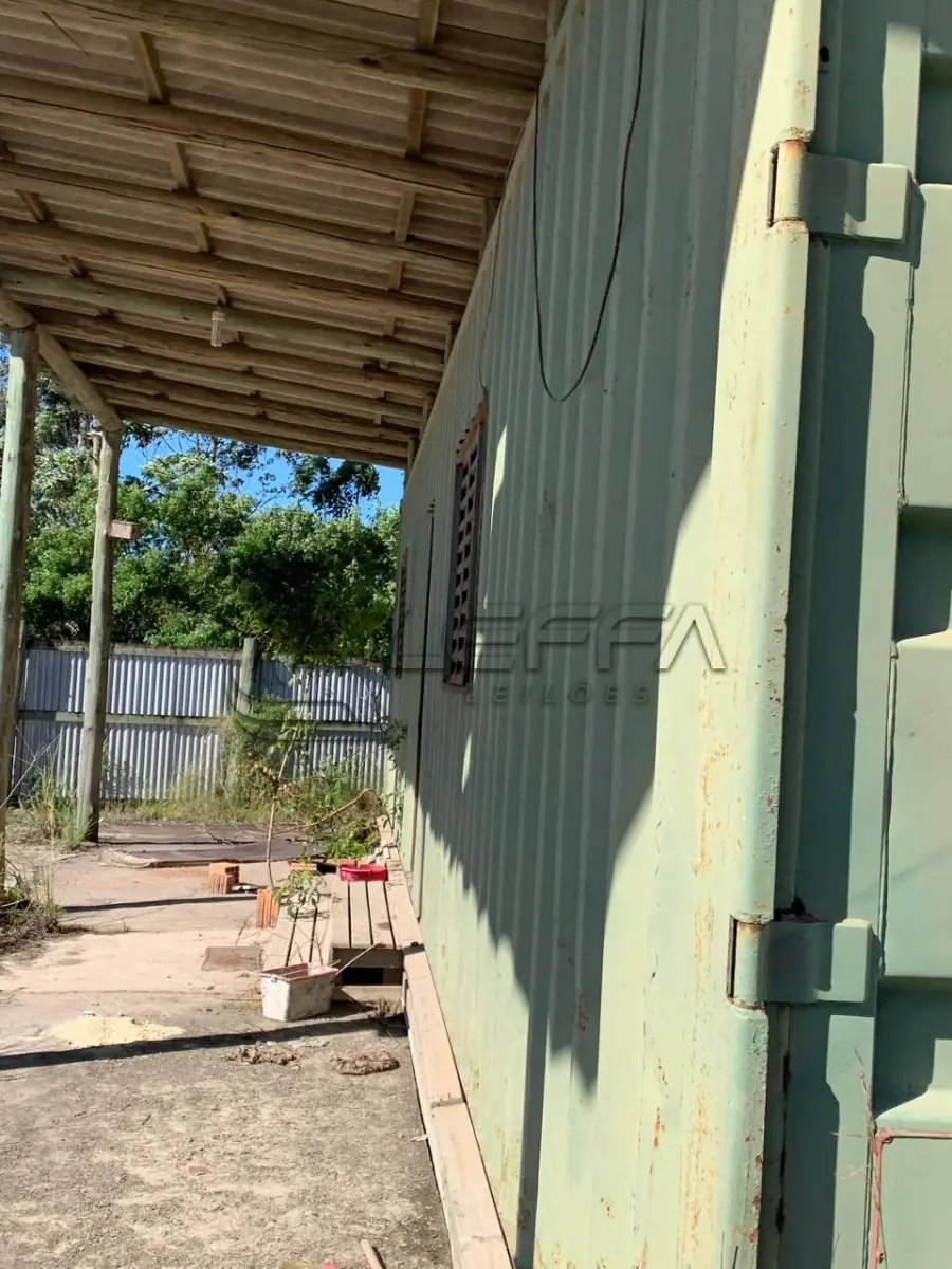 LOTE 003 - UM CONTAINER DE 12 METROS