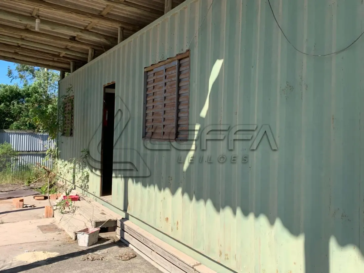 LOTE 003 - UM CONTAINER DE 12 METROS