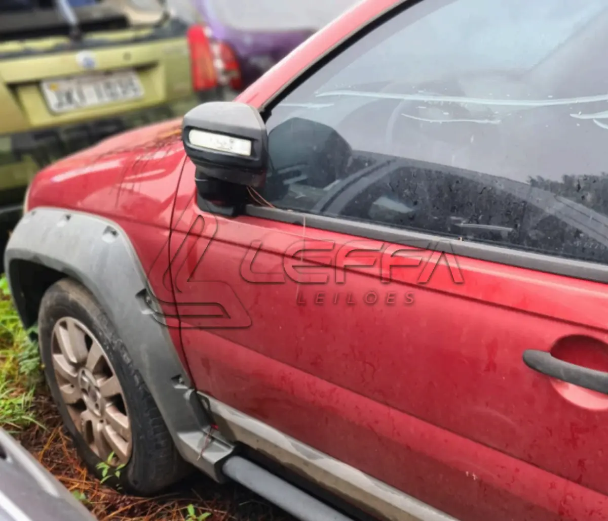 LOTE 001 - 01 (uma) Caminhonete marca/modelo: FIAT/STRADA ADVENTURE CD, Placas IVF-9631