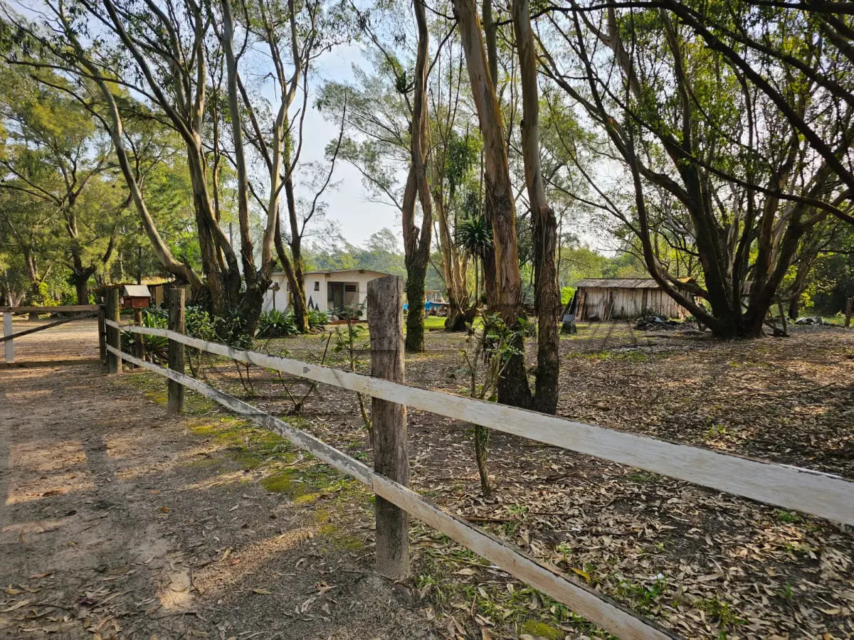 LOTE 001 - UMA ÁREA DE TERRAS DE 14,9 HÁ, NO LUGAR DENOMINADO ARROIO TEIXEIRA, ENTRE OS MUNICÍPIOS DE TERRA DE AREIA/RS E CAPÃO DA CANOA/RS, NO LUGAR DENOMINADO “CAMPING CLUBE DO BRASIL”