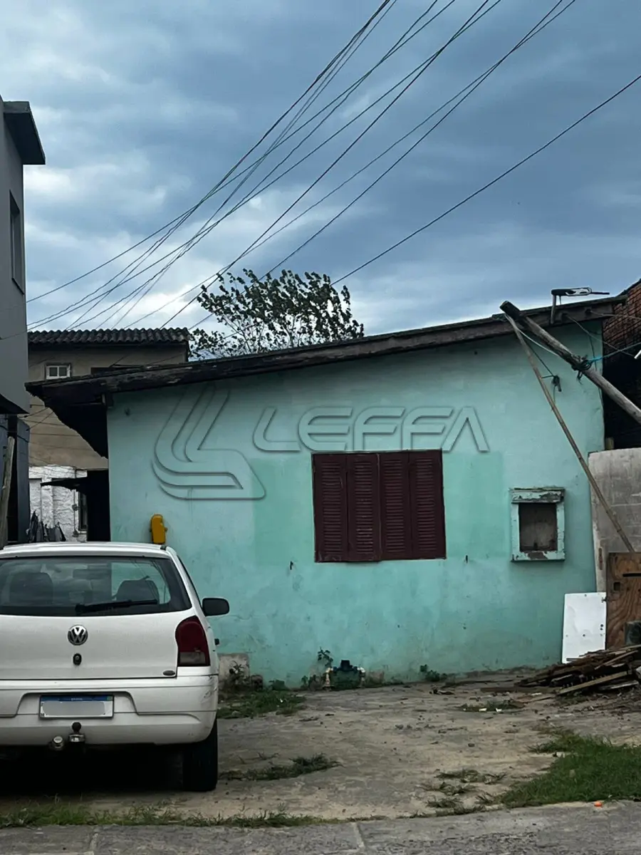 LOTE 001 - Imóvel na rua Juvenal farias, em Torres RS