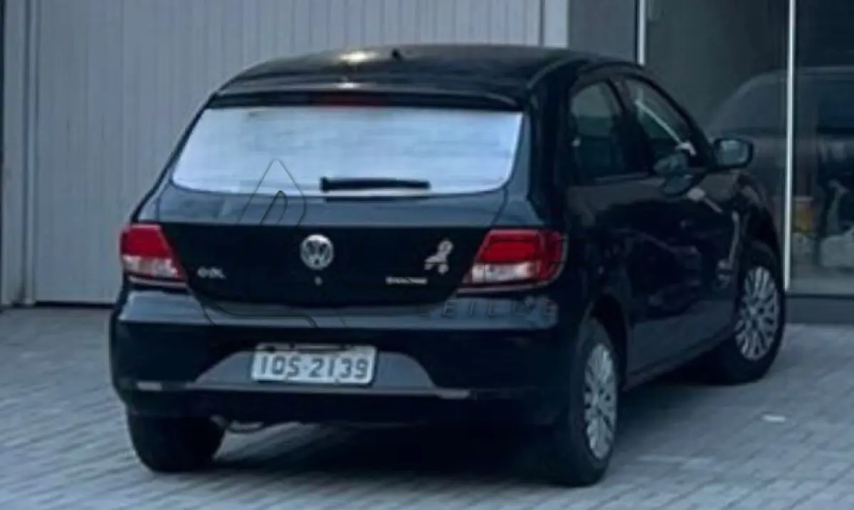 LOTE 001 - Um veículo VW/Gol, Placas IQS 2139, ano e modelo 2010, cor preta, flex, Renavam 00203766156, chassi 9BWAA05U2AT245725.