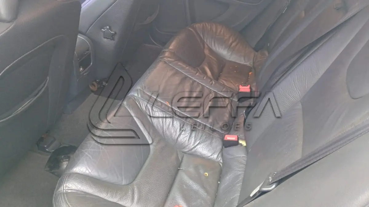 LOTE 001 - UM VEÍCULO MARCA I/VOLVO S60 2.0 T5 DYNA, PLACAS IYY-0038, ANO/MODELO 2011/2012, COR PRETA, GASOLINA