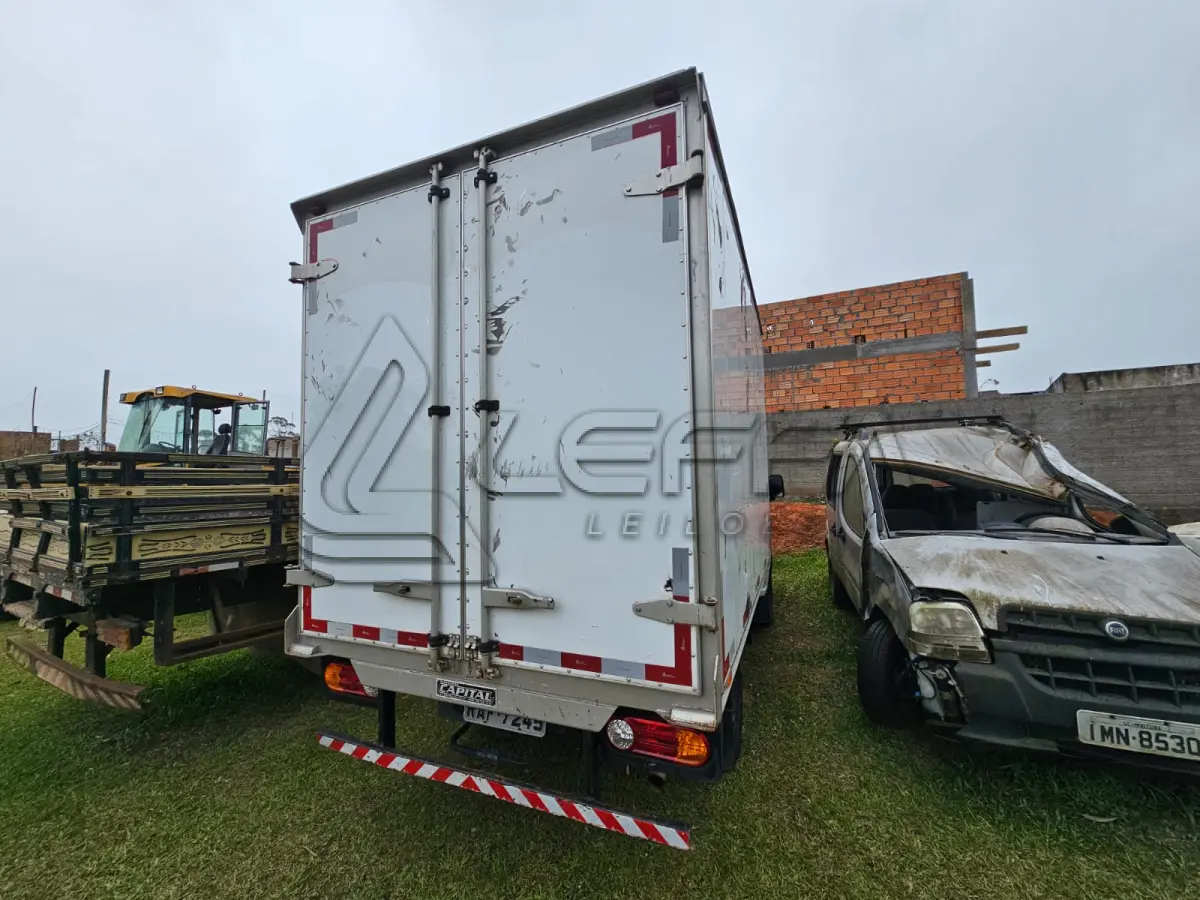 LOTE 002 - Um veículo caminhonete nacional marca HYUNDAI/HR HDB,  carroceria fechada, cor branca, a diesel, ano de fabricação e modelo 2019/2020, placa  RAF7245